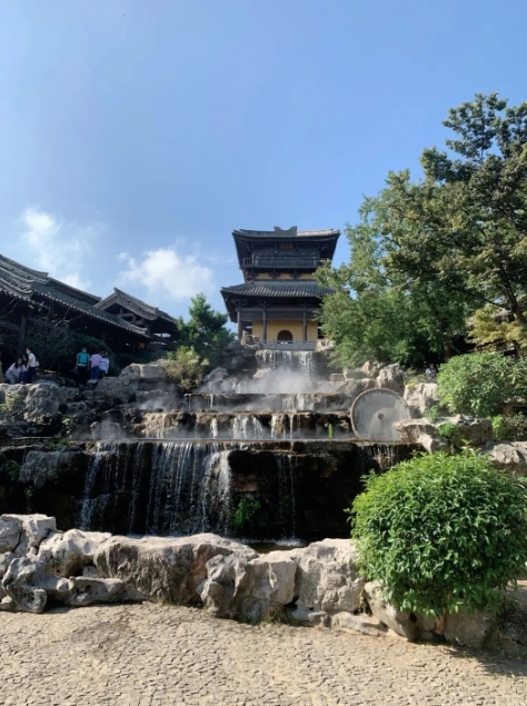 东方盐湖城景点的介绍
