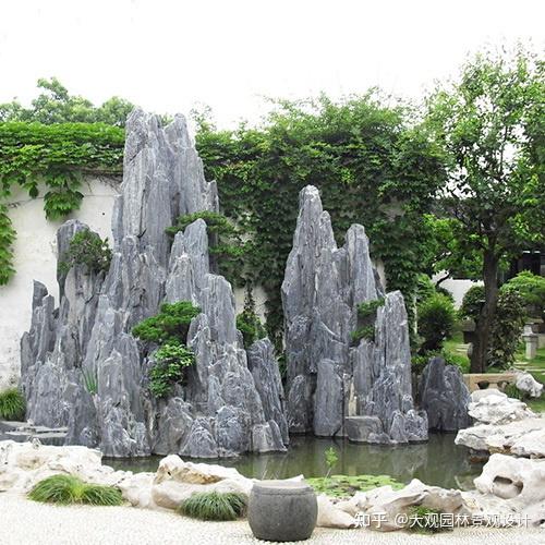 个园四季假山图片