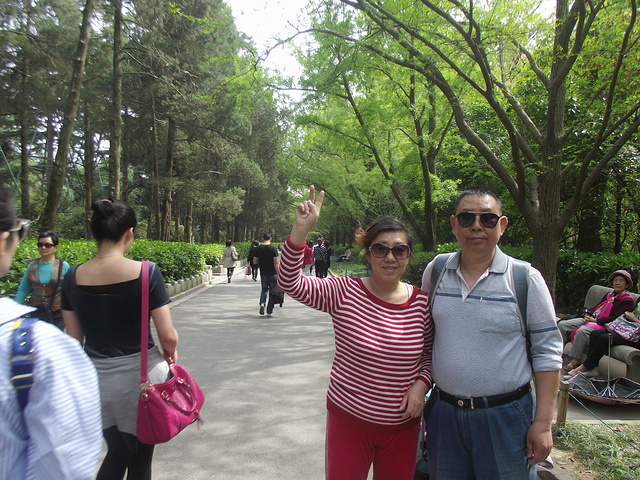 中山陵老人怎么上去