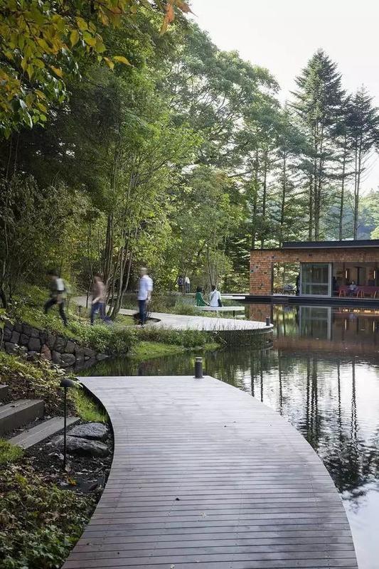 临水和邻水的区别