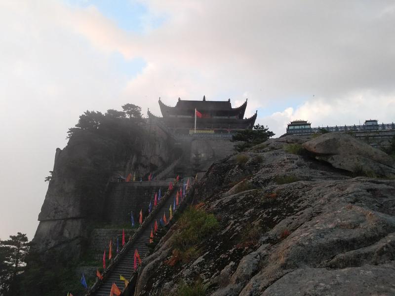 九华山天台到底5000多台阶