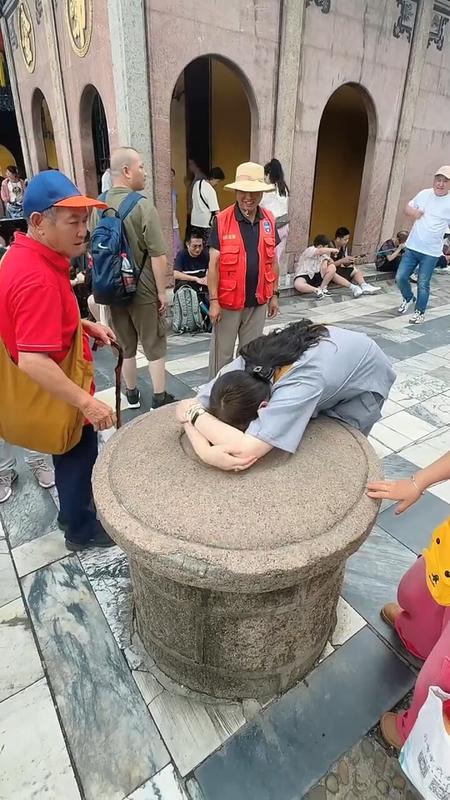 九华山阴阳井真相揭秘