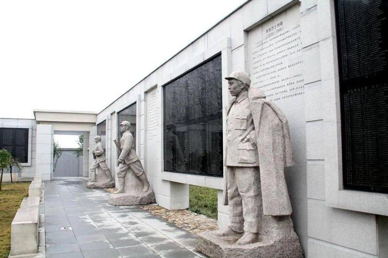 九龙山革命烈士纪念碑