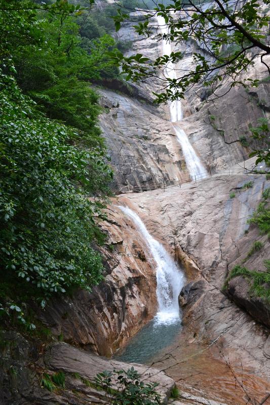 九龙瀑布景区介绍