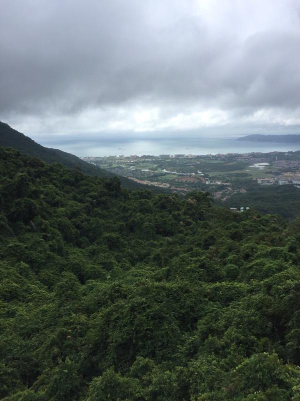 亚龙湾热带森林公园好玩吗