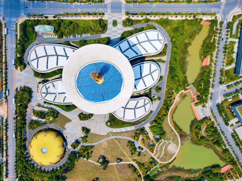 光谷必去三个景点