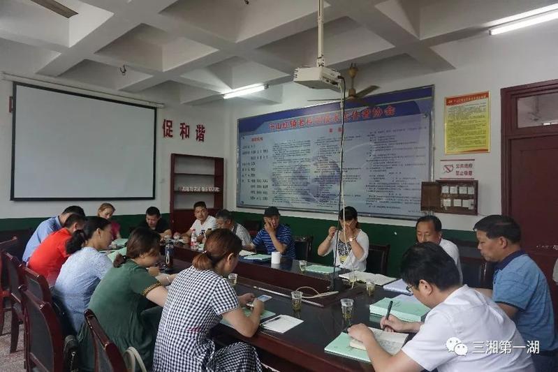 千山红镇属于哪个县