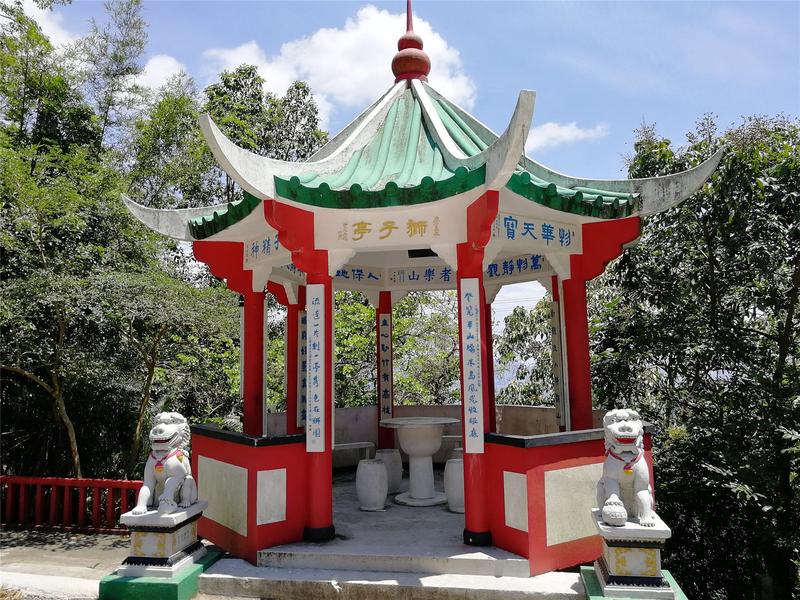 华坪荣将狮子山弥勒寺