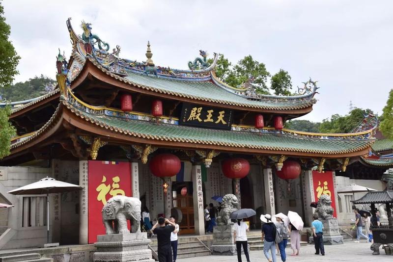 南普陀寺哪个门进最佳