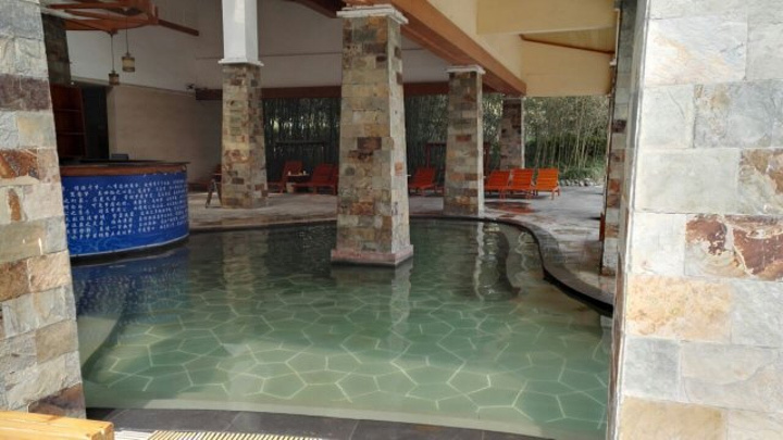 周公山温泉价目表