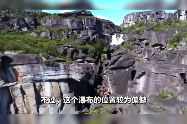 哪里的瀑布非常壮观