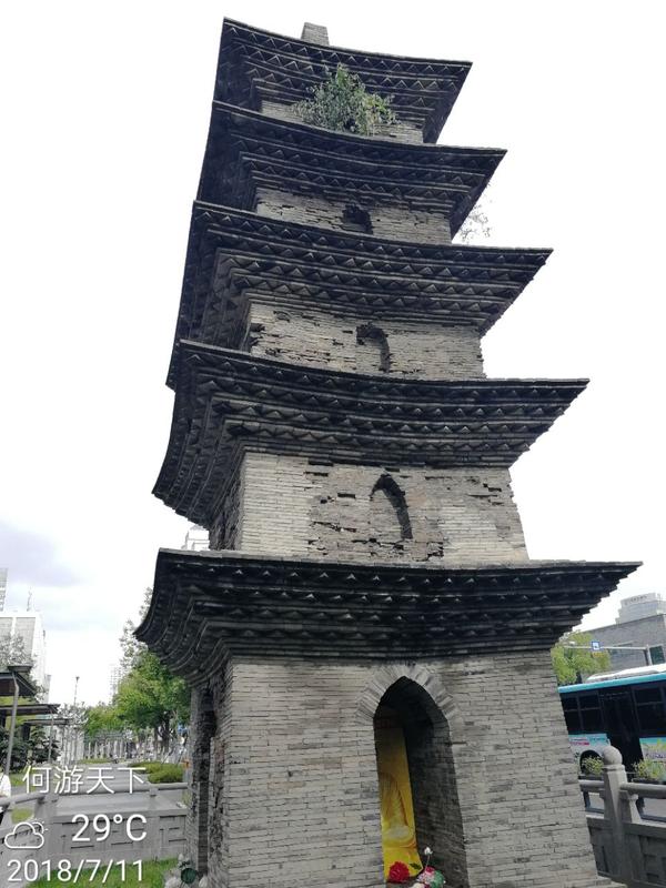 天宁寺三圣塔