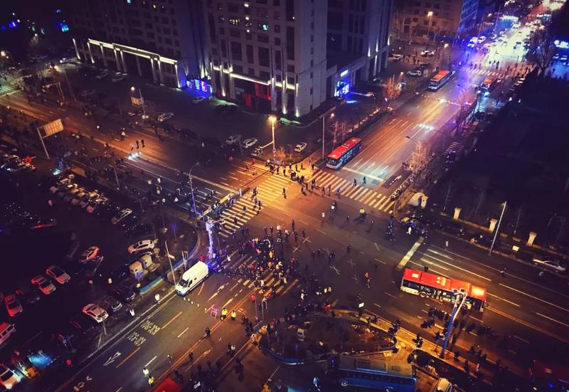 晚上好玩的地方