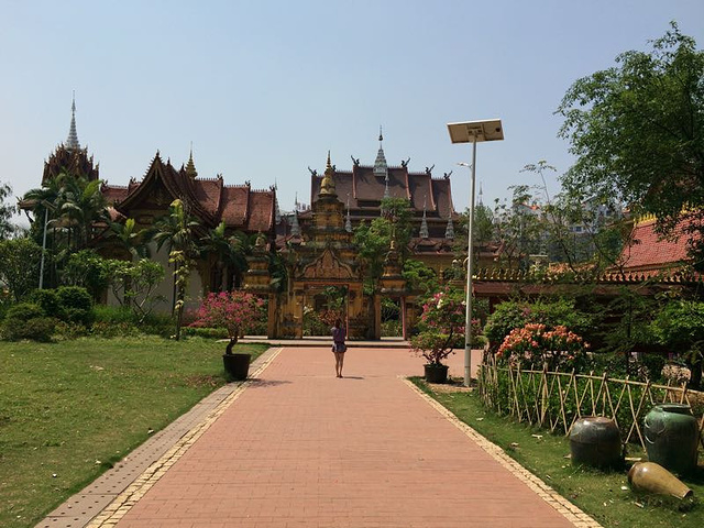 曼听公园值得去吗