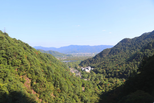 梁王山海拔多少米