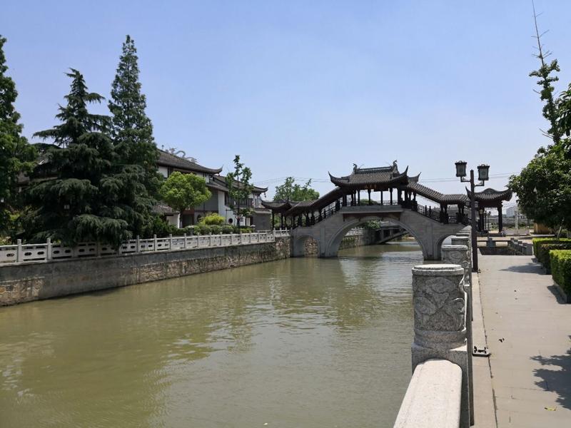 梅里斯是县城还是镇