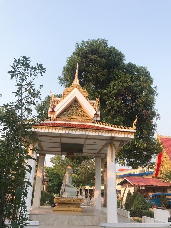 玉佛寺几点开门
