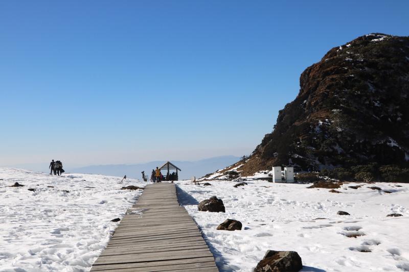 现在轿子雪山有雪吗