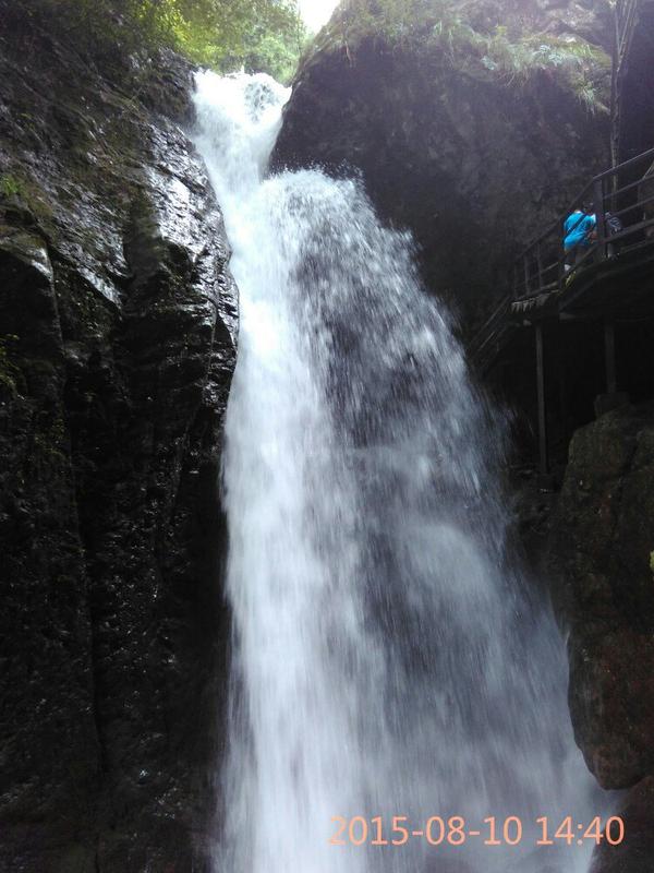 神仙居山上冷吗