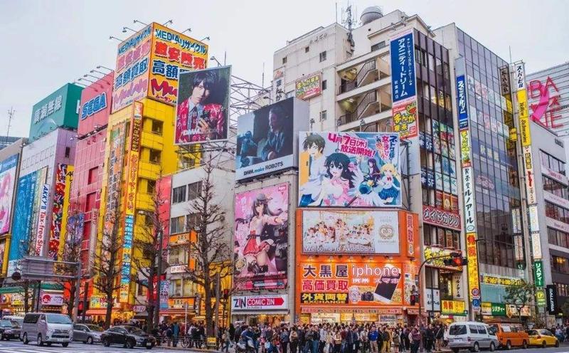 秋叶原是日本东京著名的商业区吗