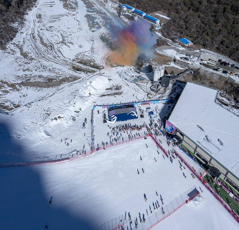 羌人谷滑雪场海拔多少米