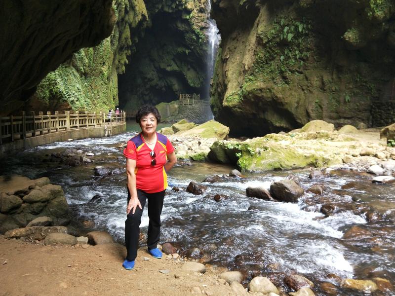 老人如何玩通灵大峡谷