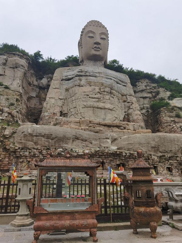 蒙山大佛在哪里