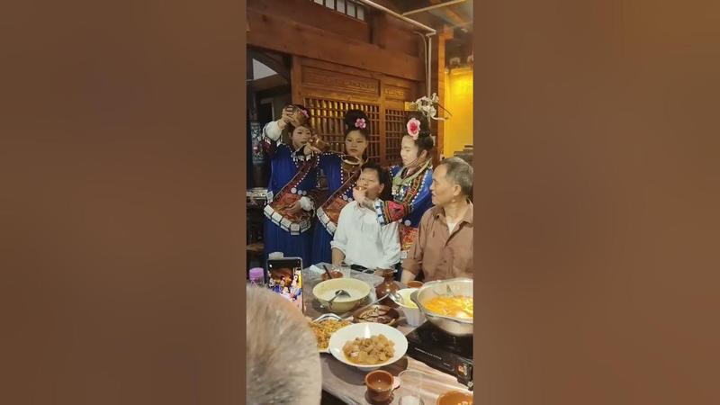 西江千户苗寨长桌宴