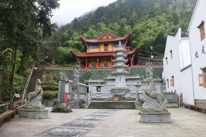 过年去九华山合适吗