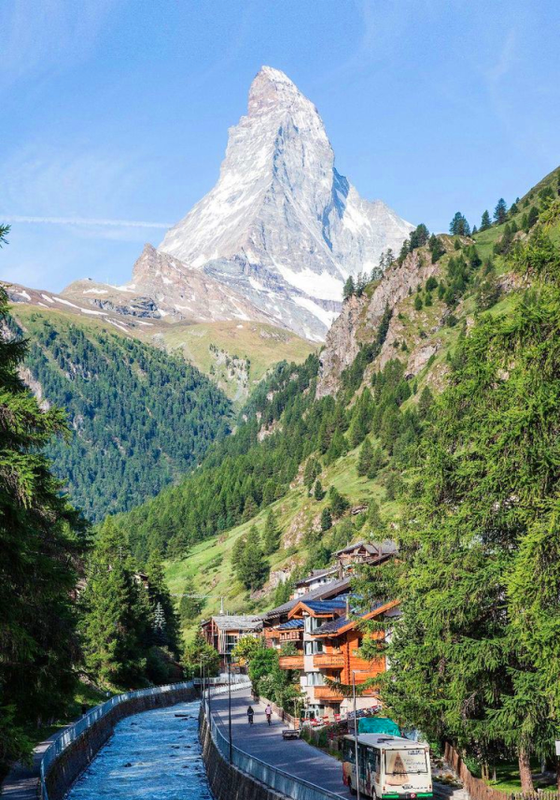 阿尔卑斯山脉在什么地方